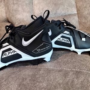 Brand New Nike Alpha Menace Pro 3 Football Cleats